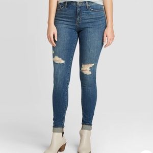 Women’s High Rise Skinny Jeans